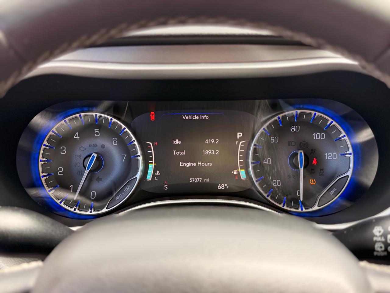 Chrysler Pacifica Touring L 2024