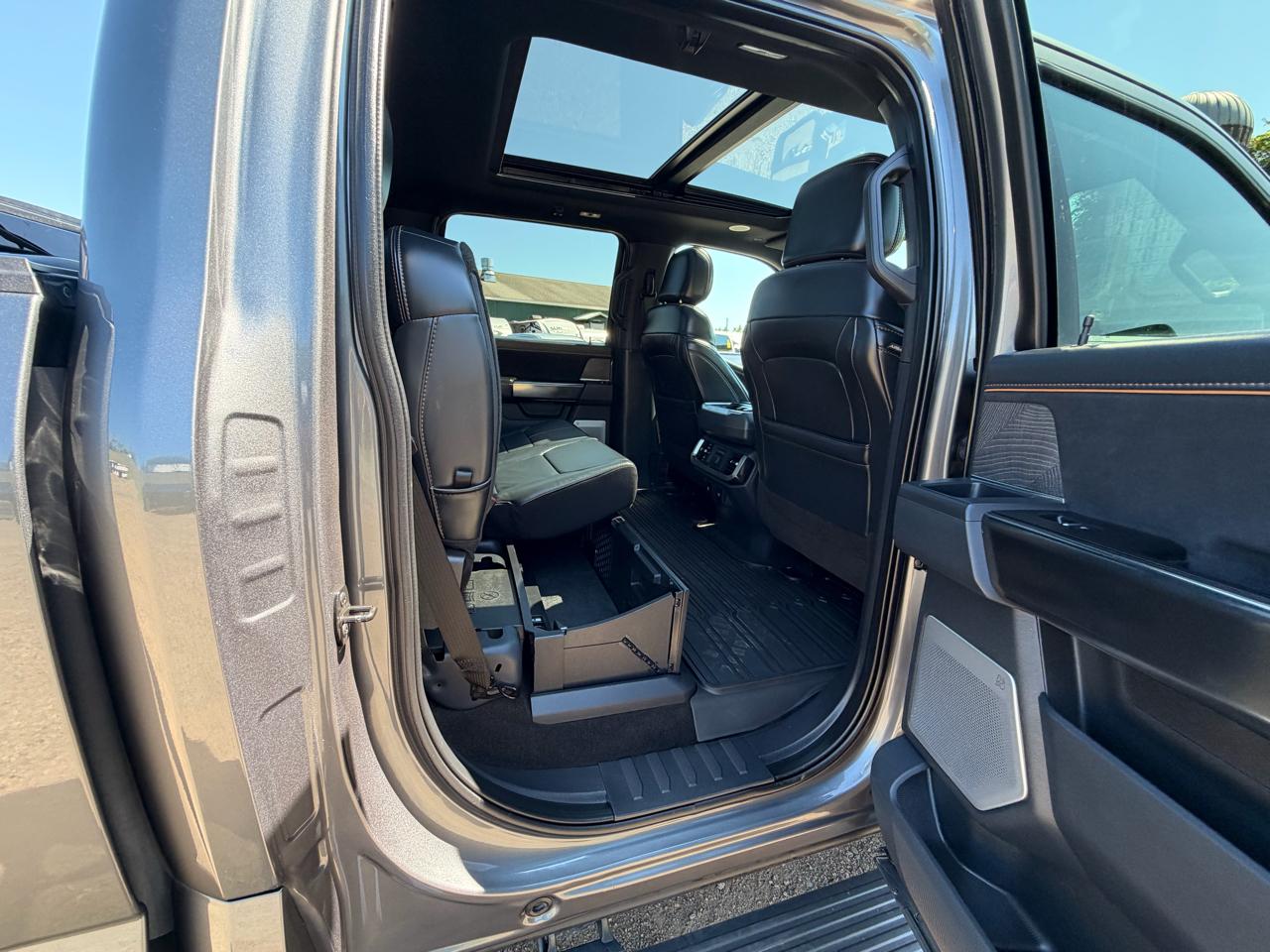 Ford F-150 Platinum SuperCrew 4WD 2022