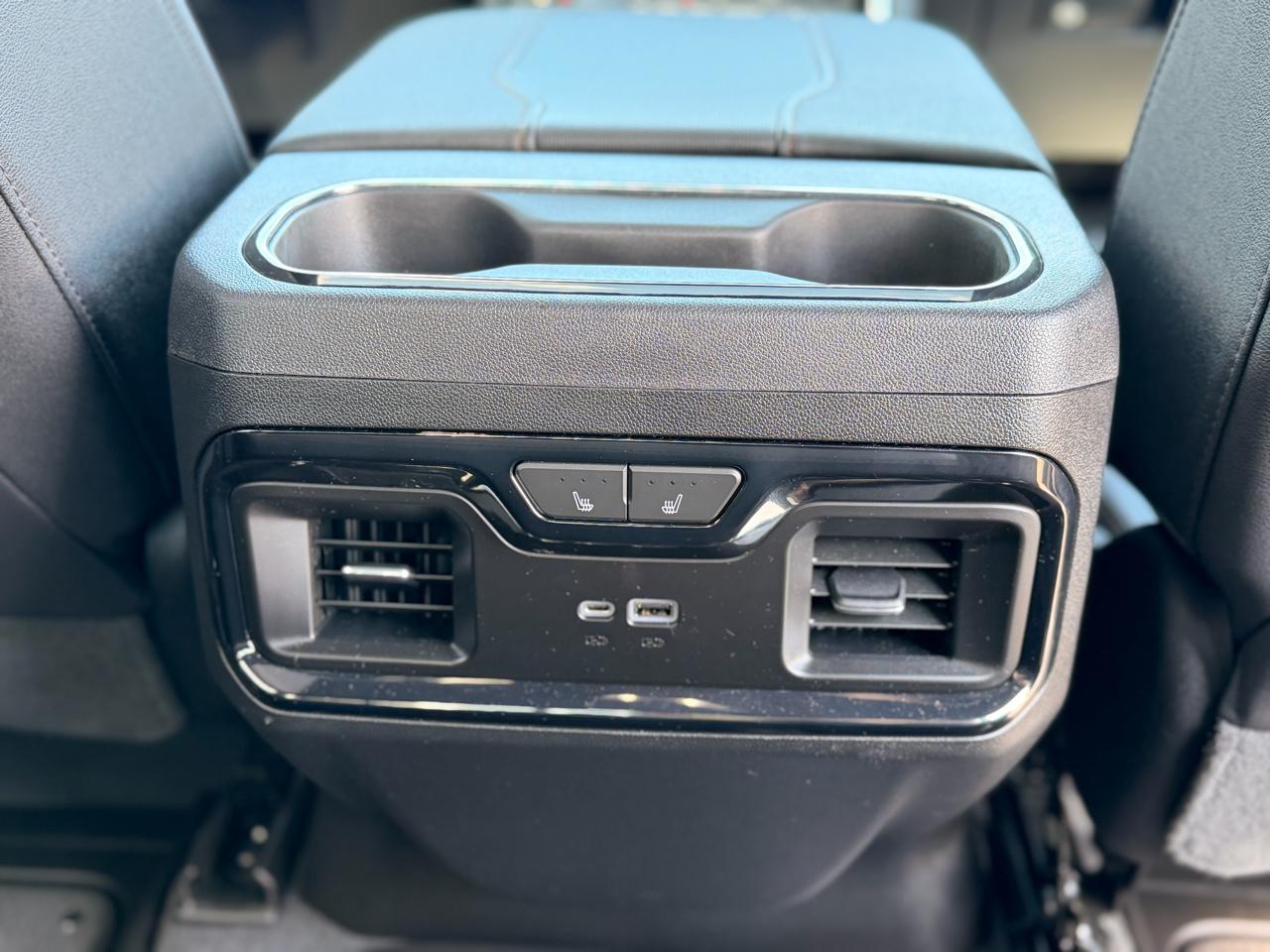 GMC Sierra 1500 AT4 Crew Cab 4WD 2023