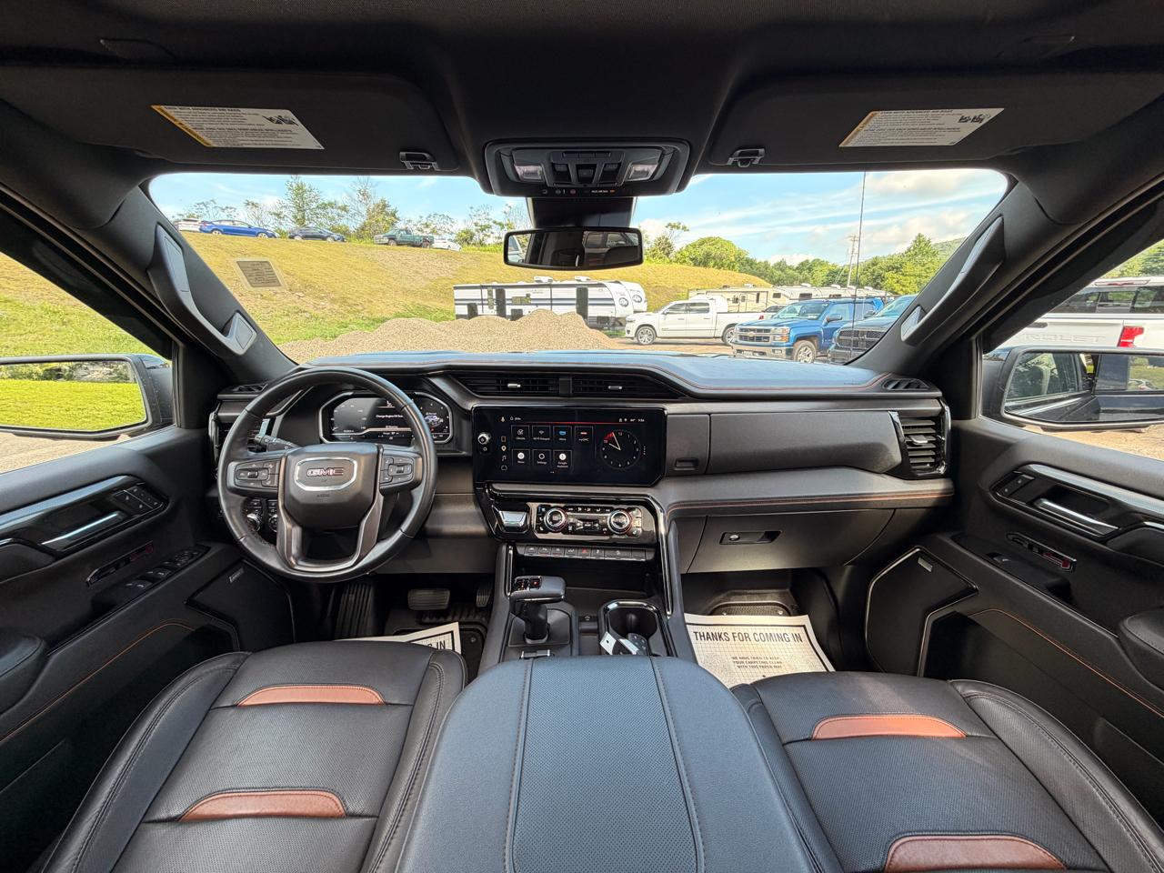 GMC Sierra 1500 AT4 Crew Cab 4WD 2023