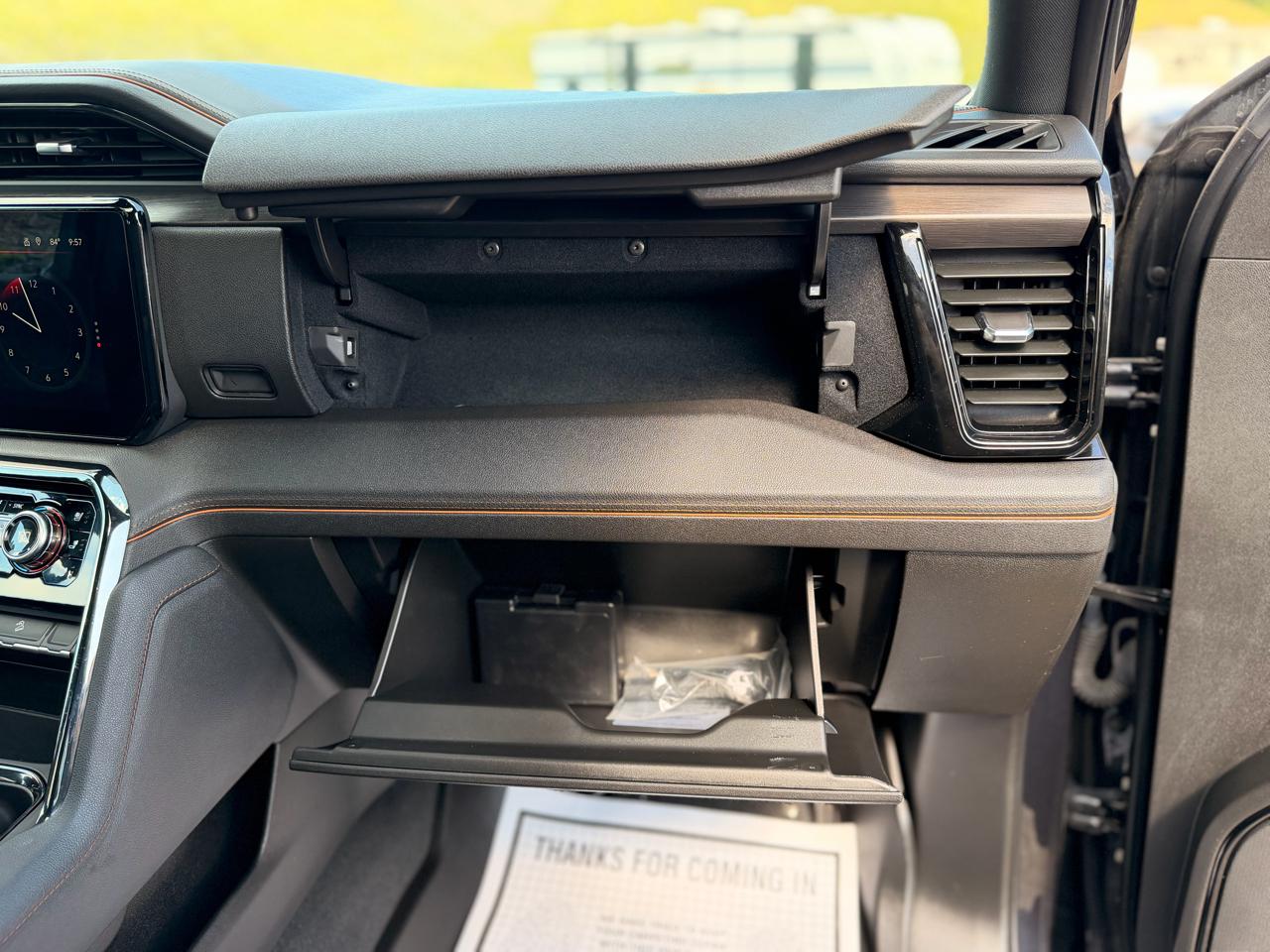 GMC Sierra 1500 AT4 Crew Cab 4WD 2023