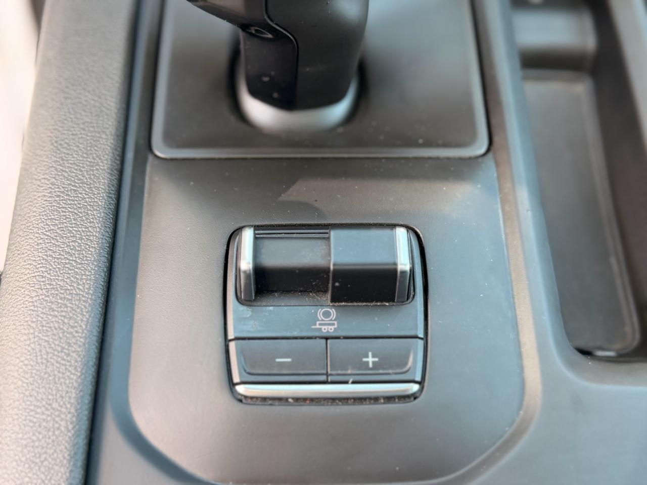 GMC Sierra 1500 AT4 Crew Cab 4WD 2023
