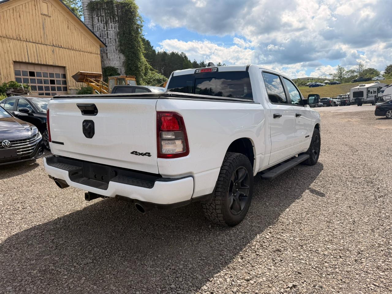 RAM 1500 Big Horn Crew Cab SWB 4WD 2024