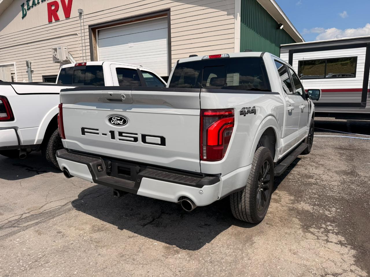 Ford F-150 Lariat SuperCrew 4WD 2024