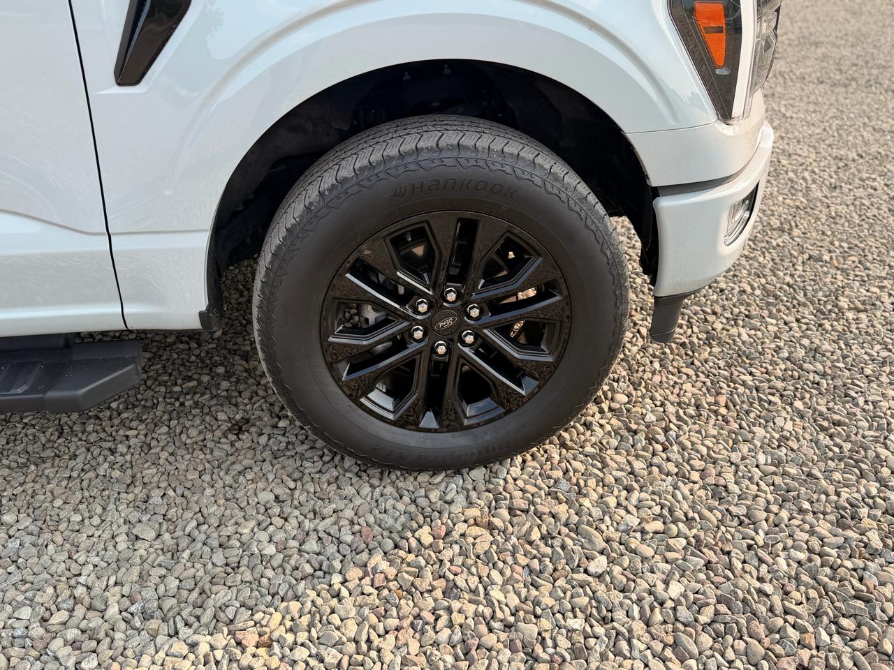 Ford F-150 Lariat SuperCrew 4WD 2024