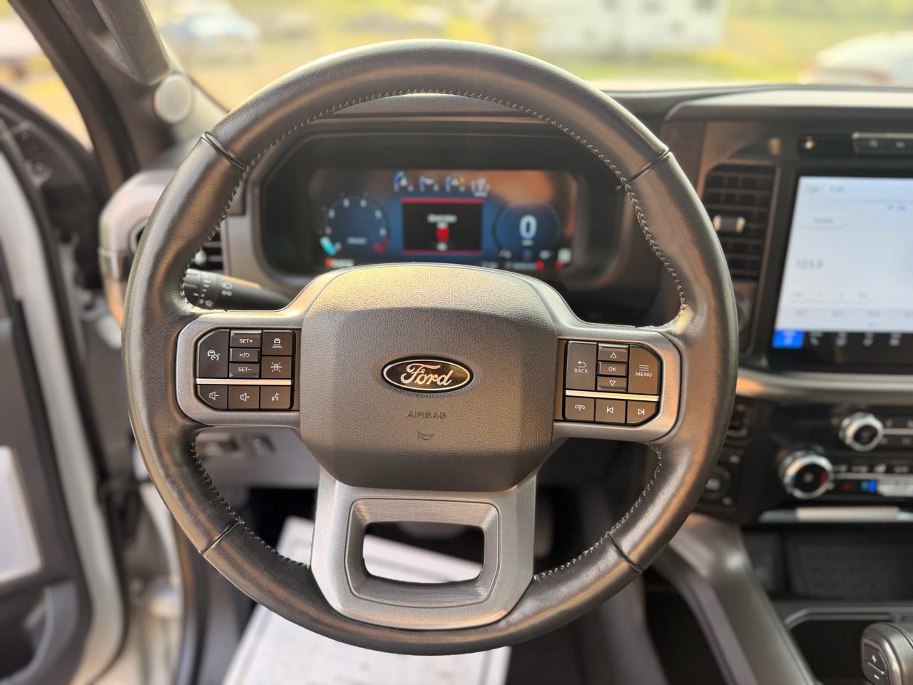 Ford F-150 Lariat SuperCrew 4WD 2024