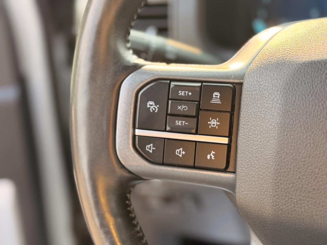 Ford F-150 Lariat SuperCrew 4WD 2024