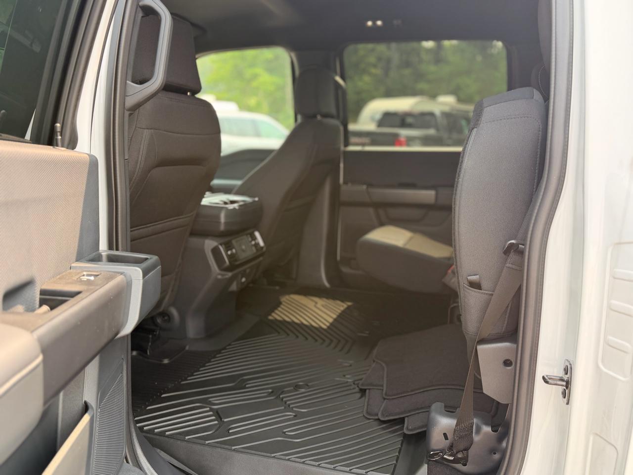 Ford F-150 STX SuperCrew 4WD 2025