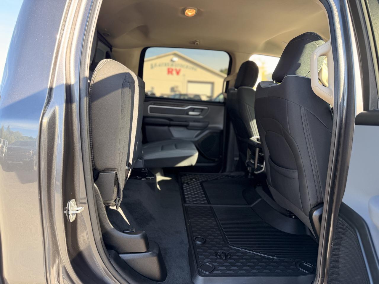 RAM 1500 Big Horn Crew Cab LWB 4WD 2020