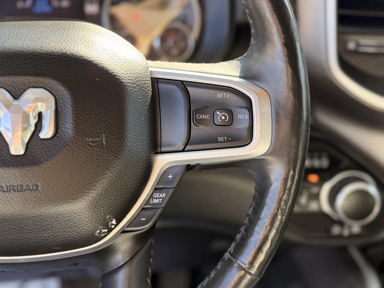 RAM 1500 Big Horn Crew Cab LWB 4WD 2020