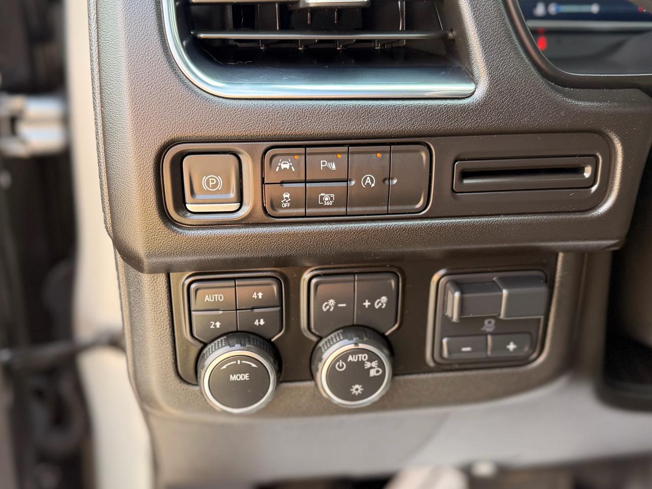 Chevrolet Tahoe RST 4WD 2023