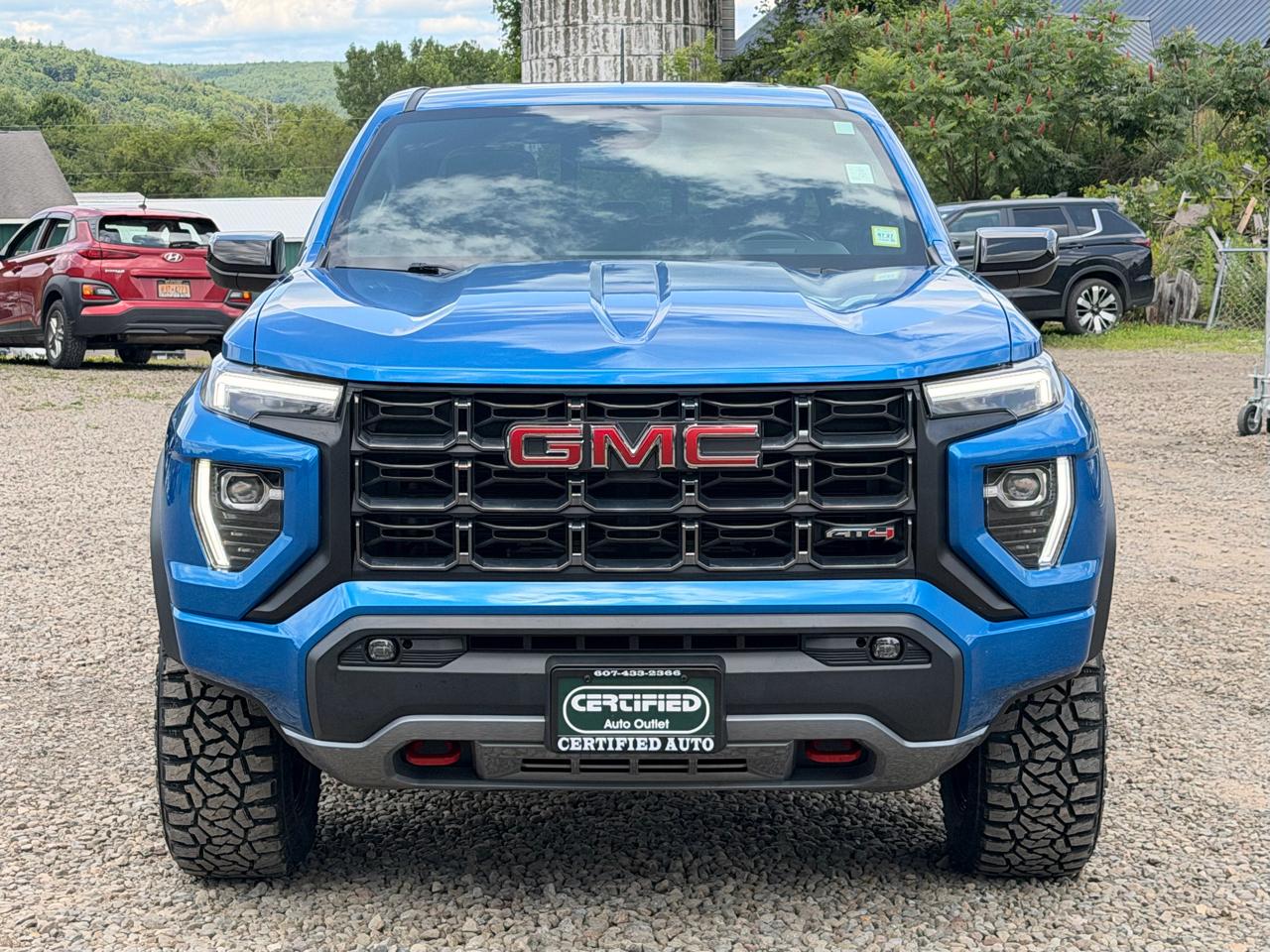 GMC Canyon AT4 Crew Cab 4WD 2023