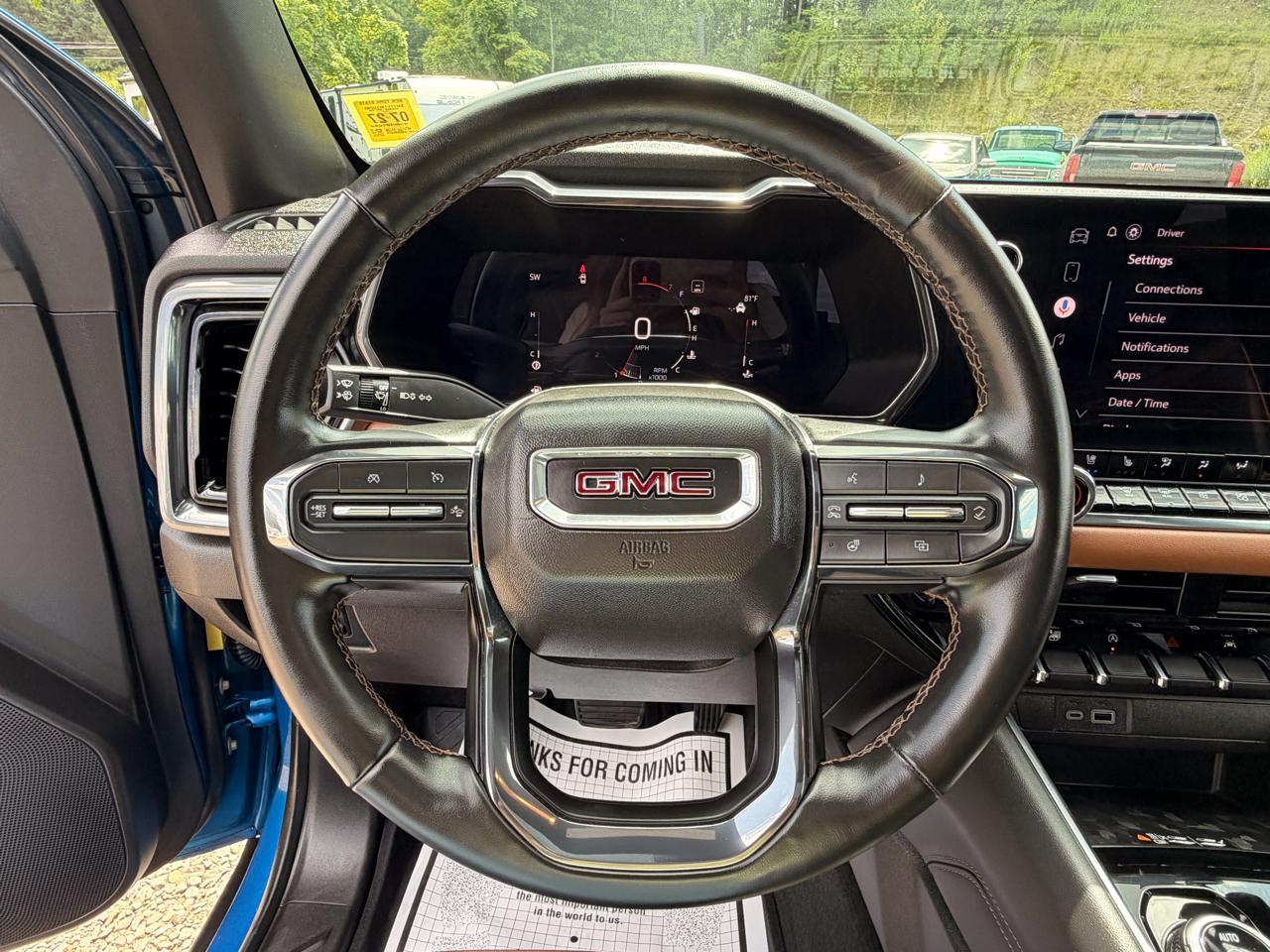 GMC Canyon AT4 Crew Cab 4WD 2023