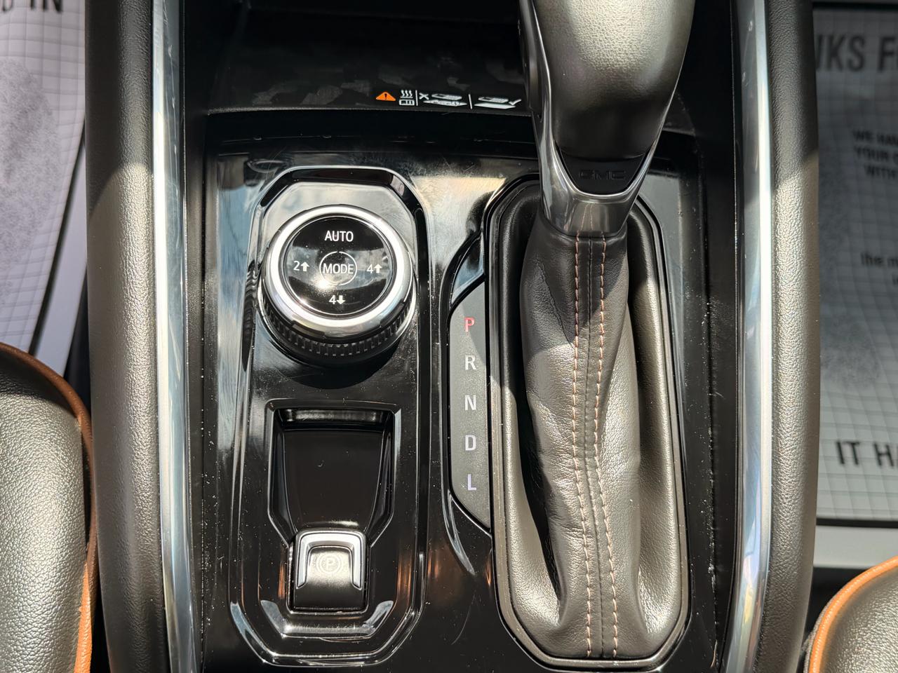 GMC Canyon AT4 Crew Cab 4WD 2023