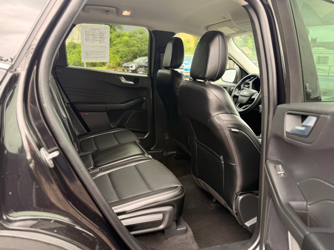 Ford Escape Platinum AWD 2025