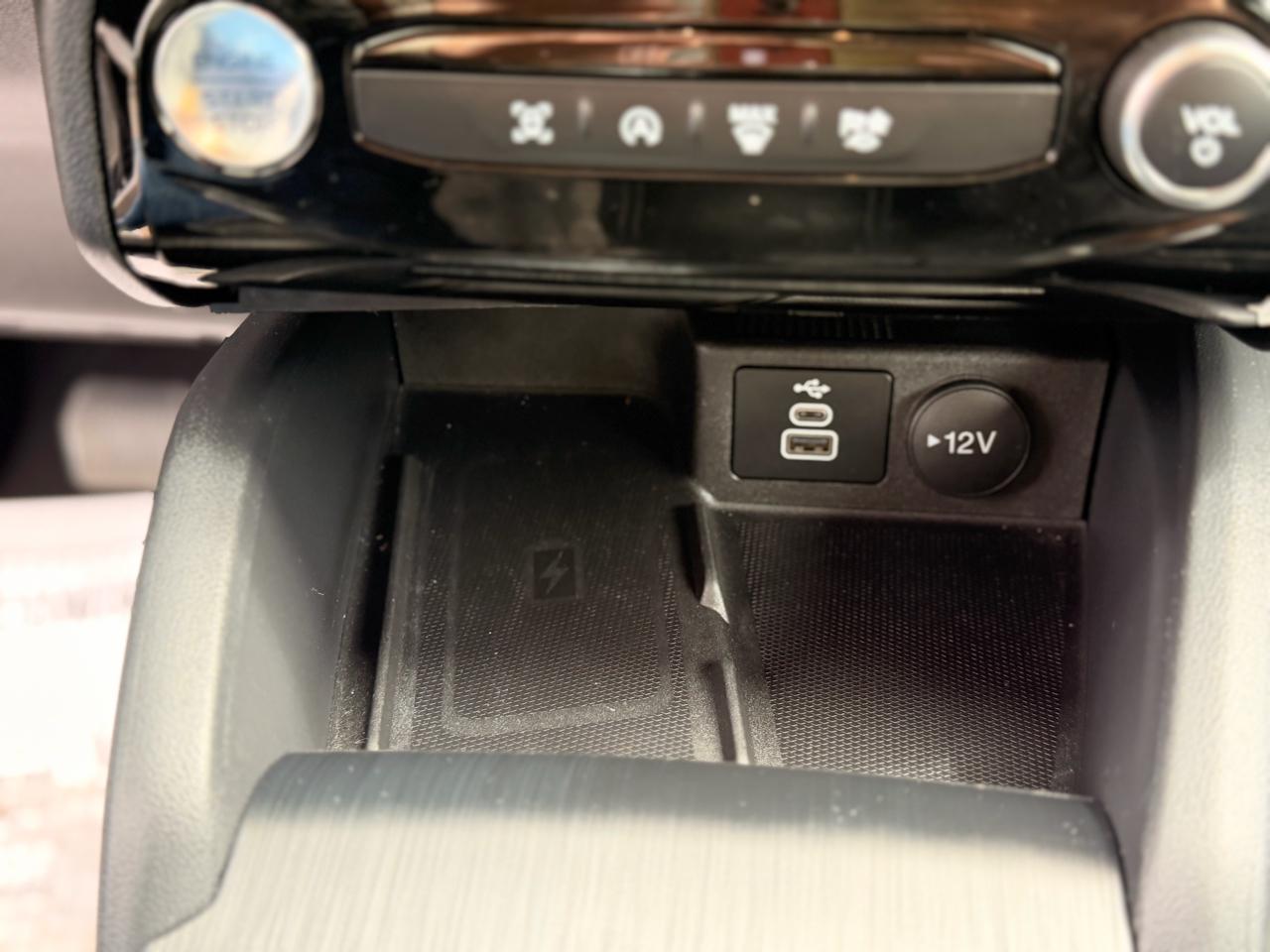 Ford Escape Platinum AWD 2025