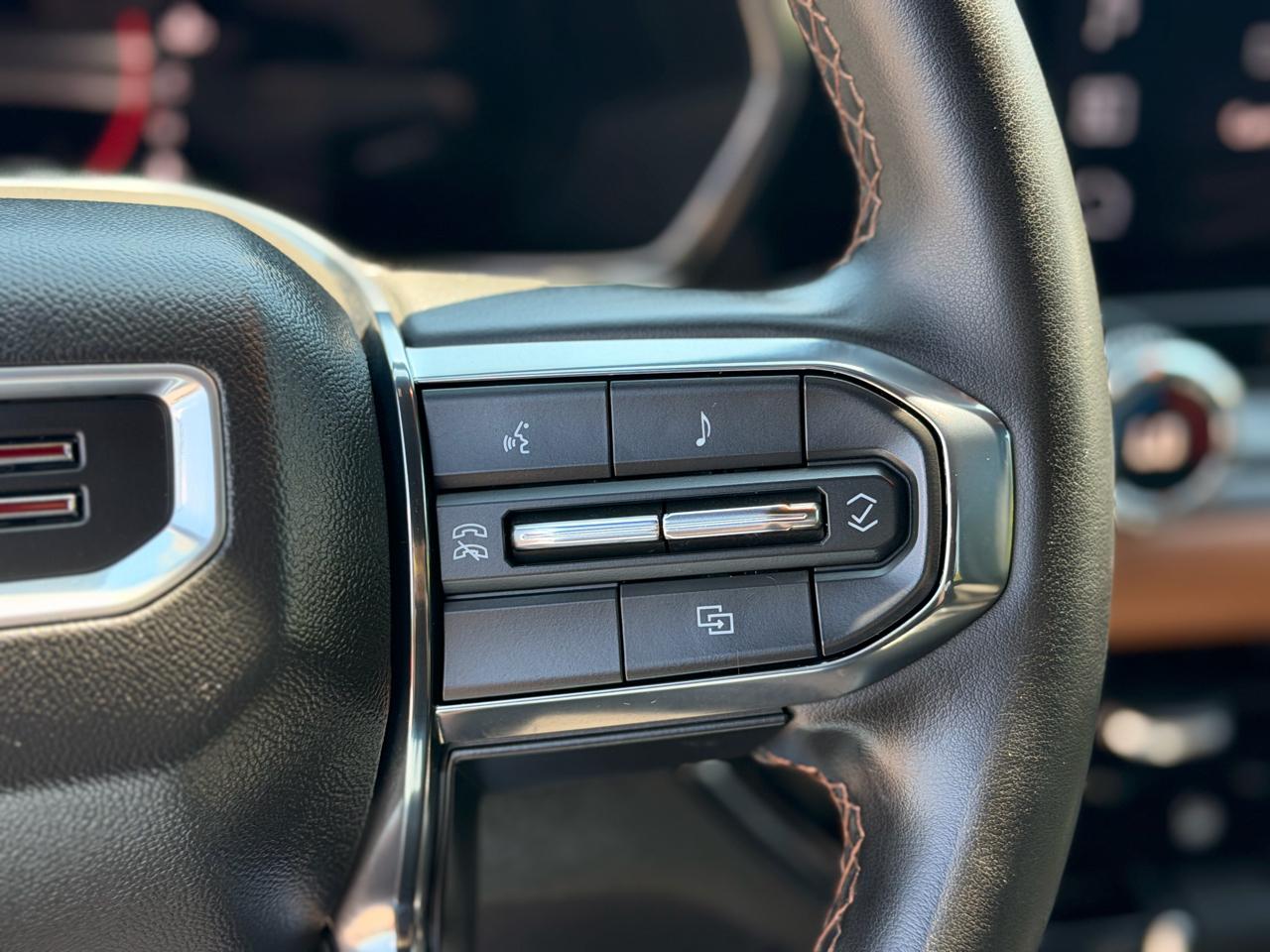 GMC Canyon AT4 Crew Cab 4WD 2023