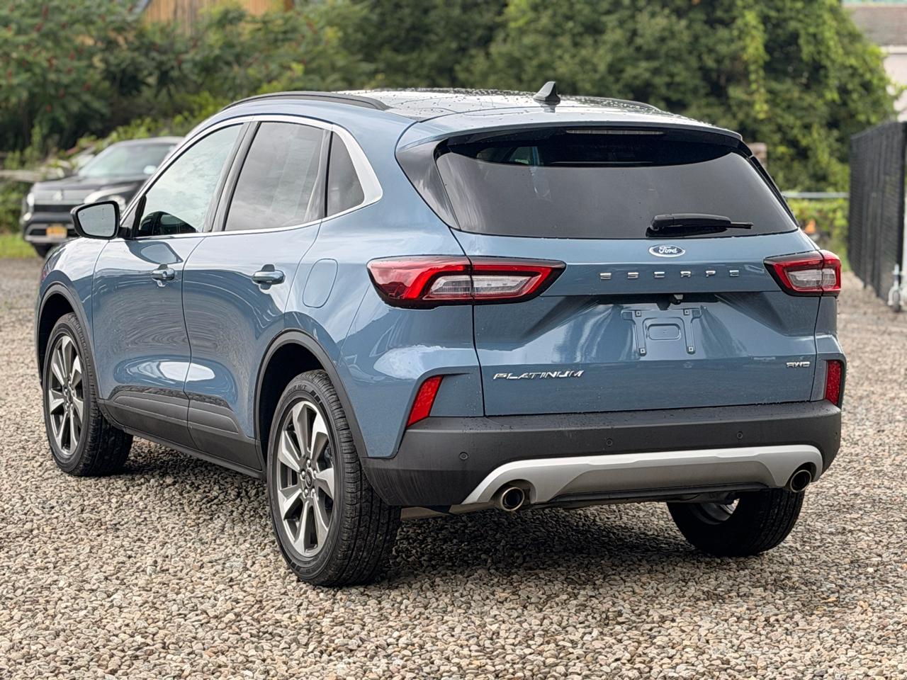 Ford Escape Platinum AWD 2025