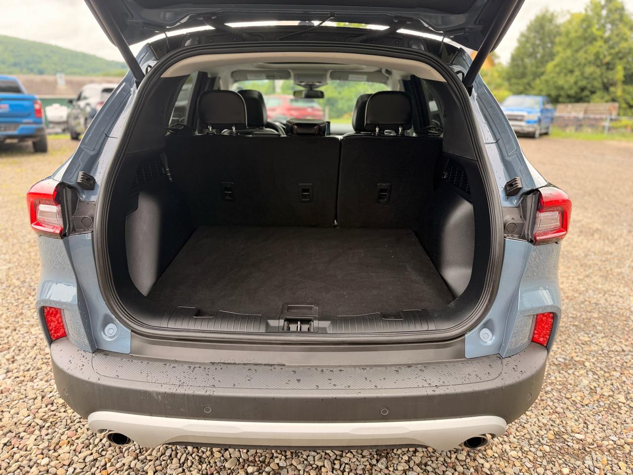 Ford Escape Platinum AWD 2025