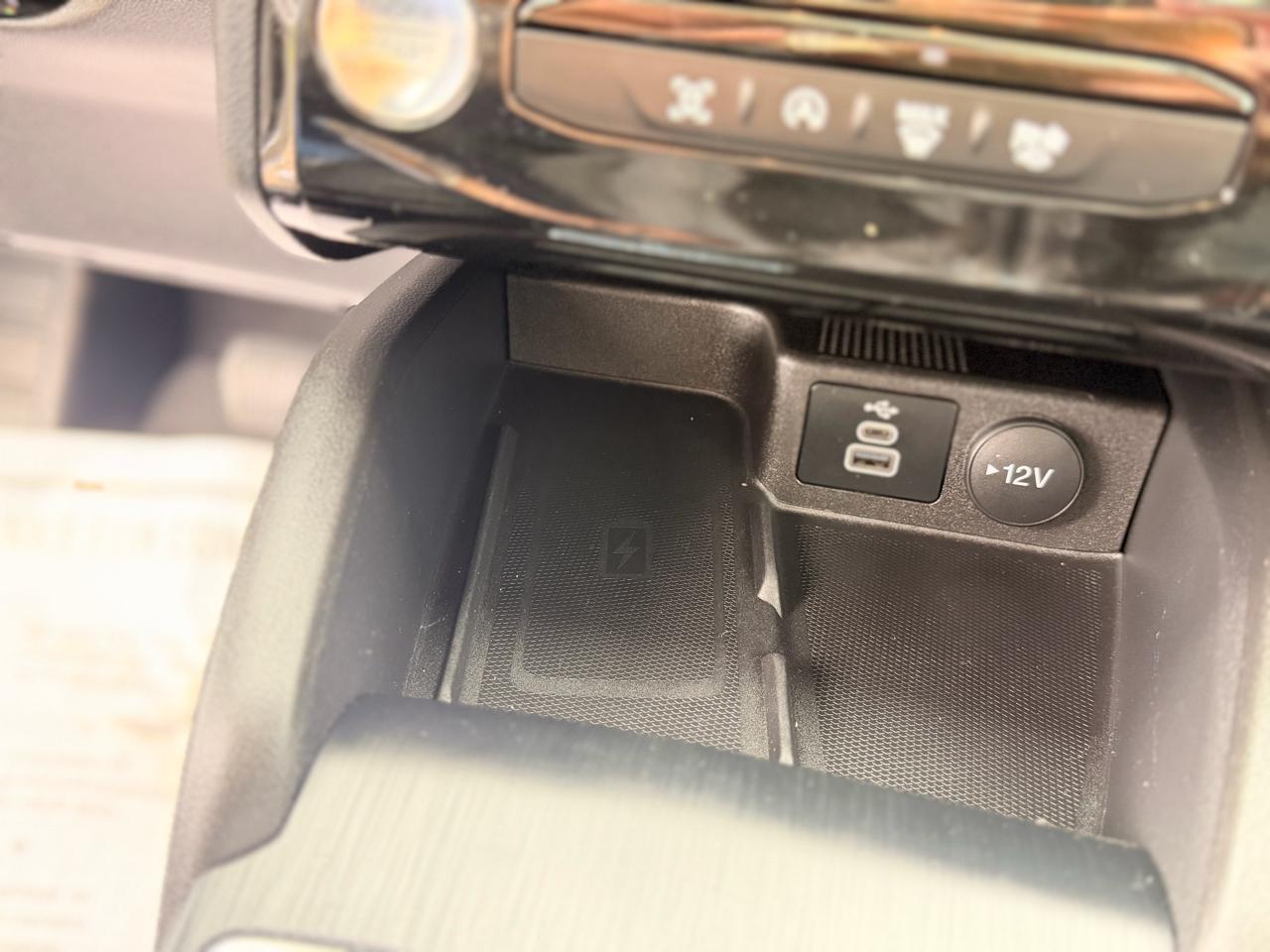 Ford Escape Platinum AWD 2025