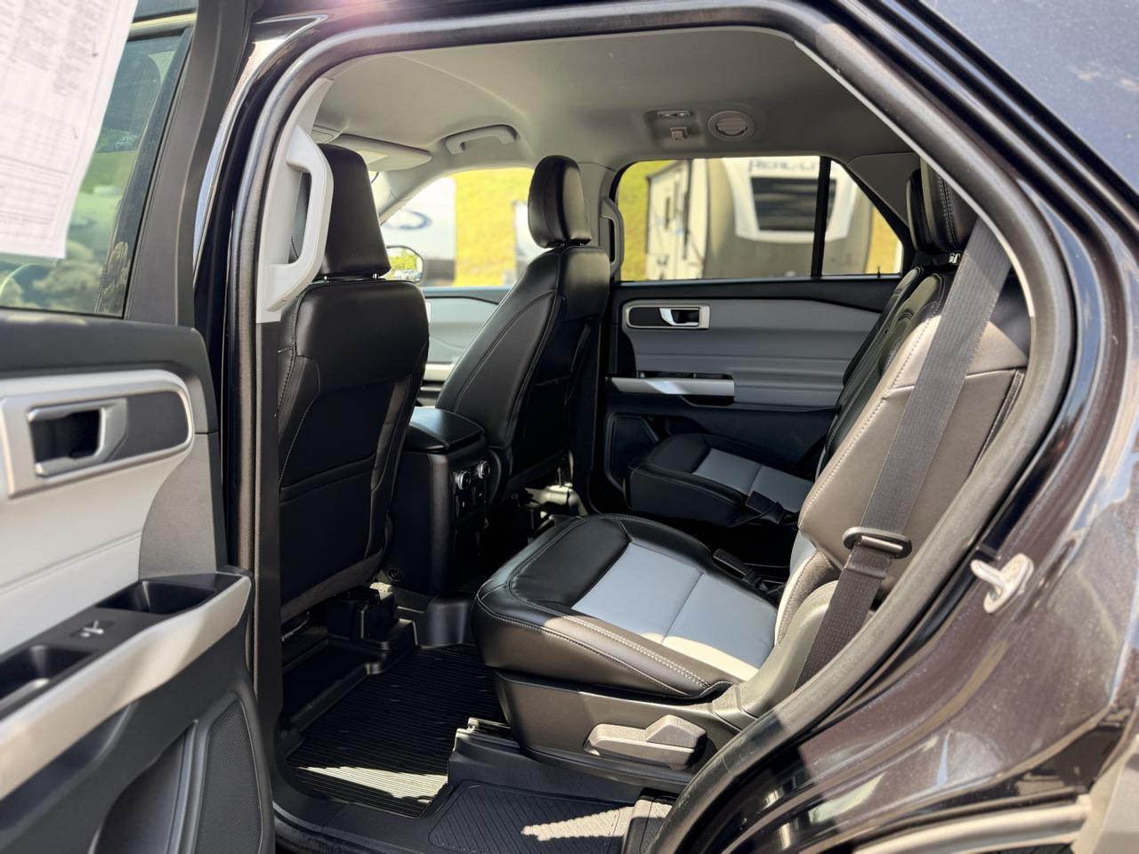 Ford Explorer XLT AWD 2023