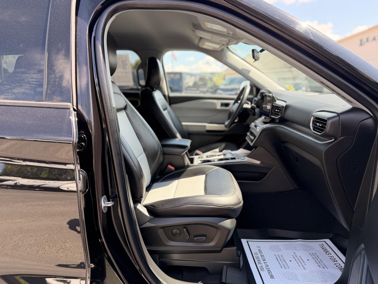 Ford Explorer XLT AWD 2023