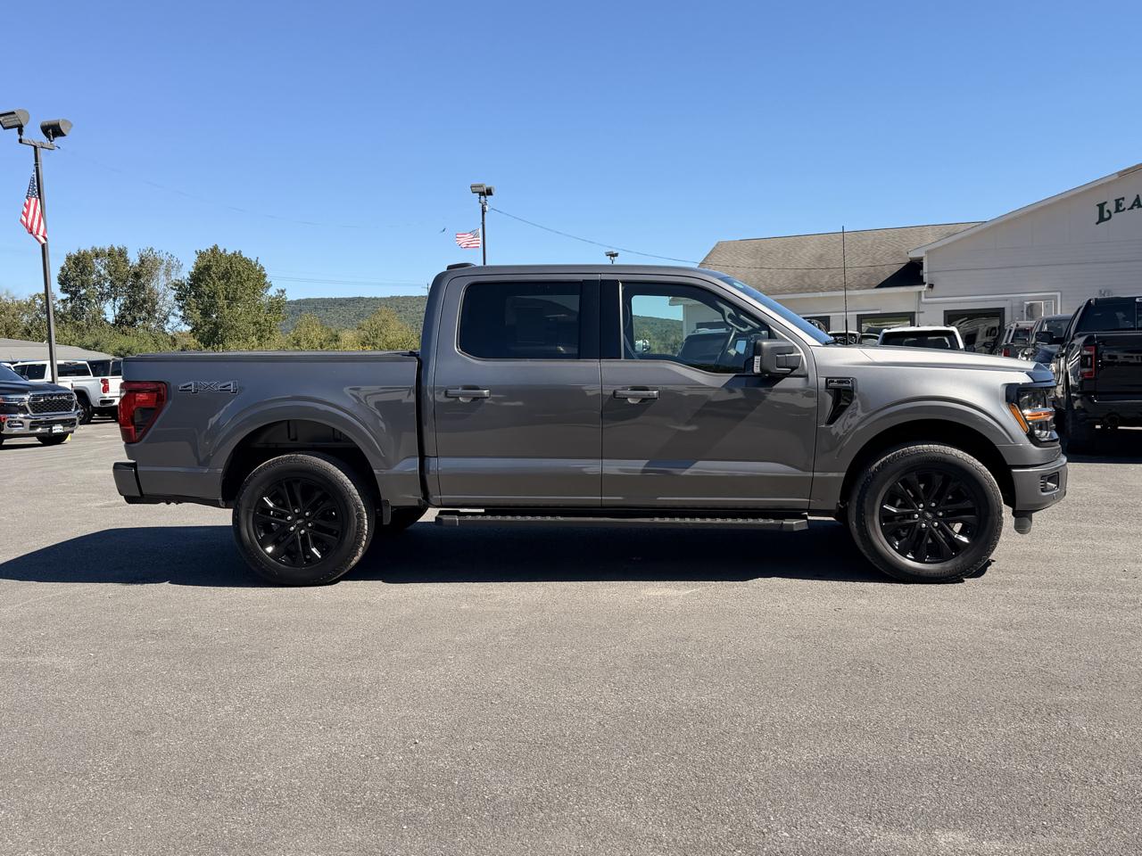 Ford F-150 XLT SuperCrew 4WD 2024