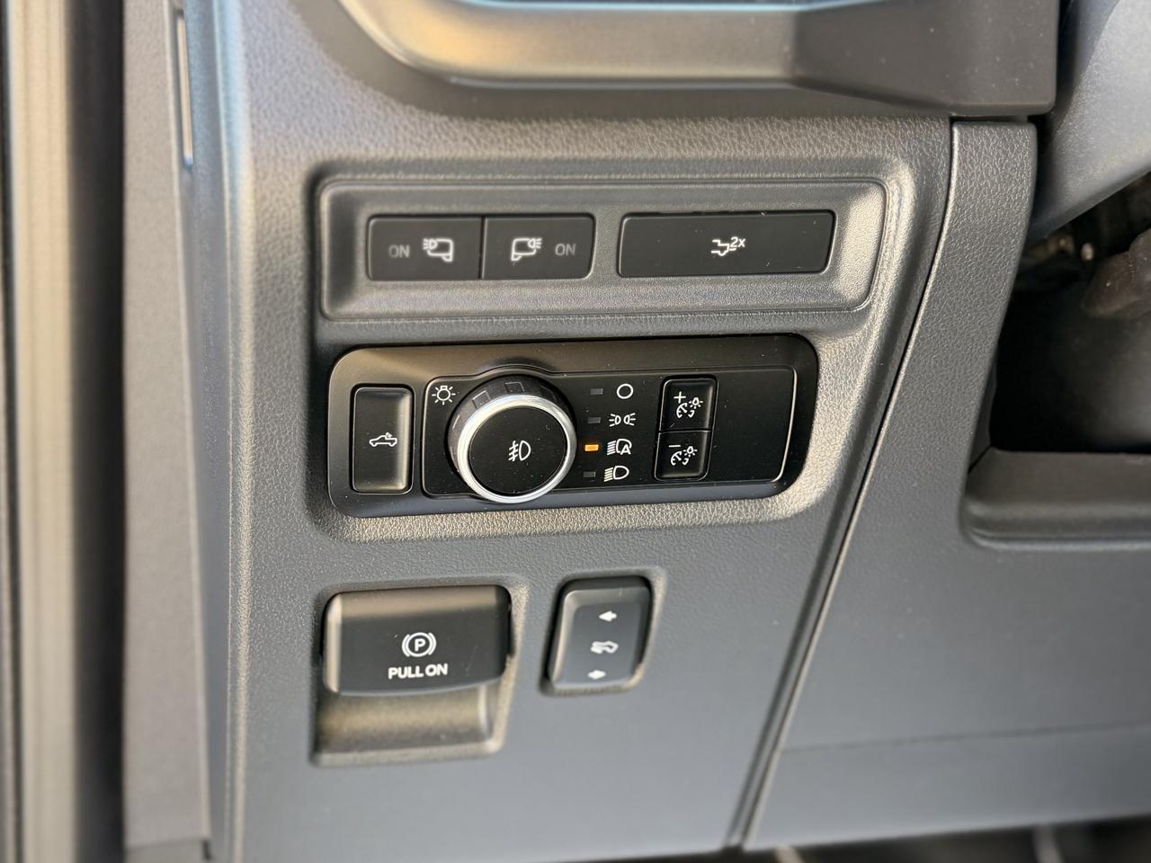 Ford F-150 XLT SuperCrew 4WD 2024