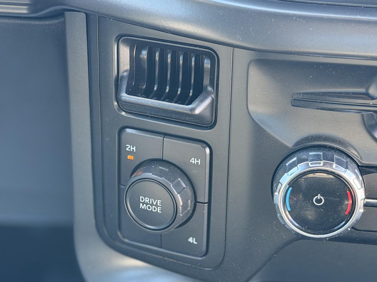 Ford F-150 XLT SuperCrew 4WD 2024
