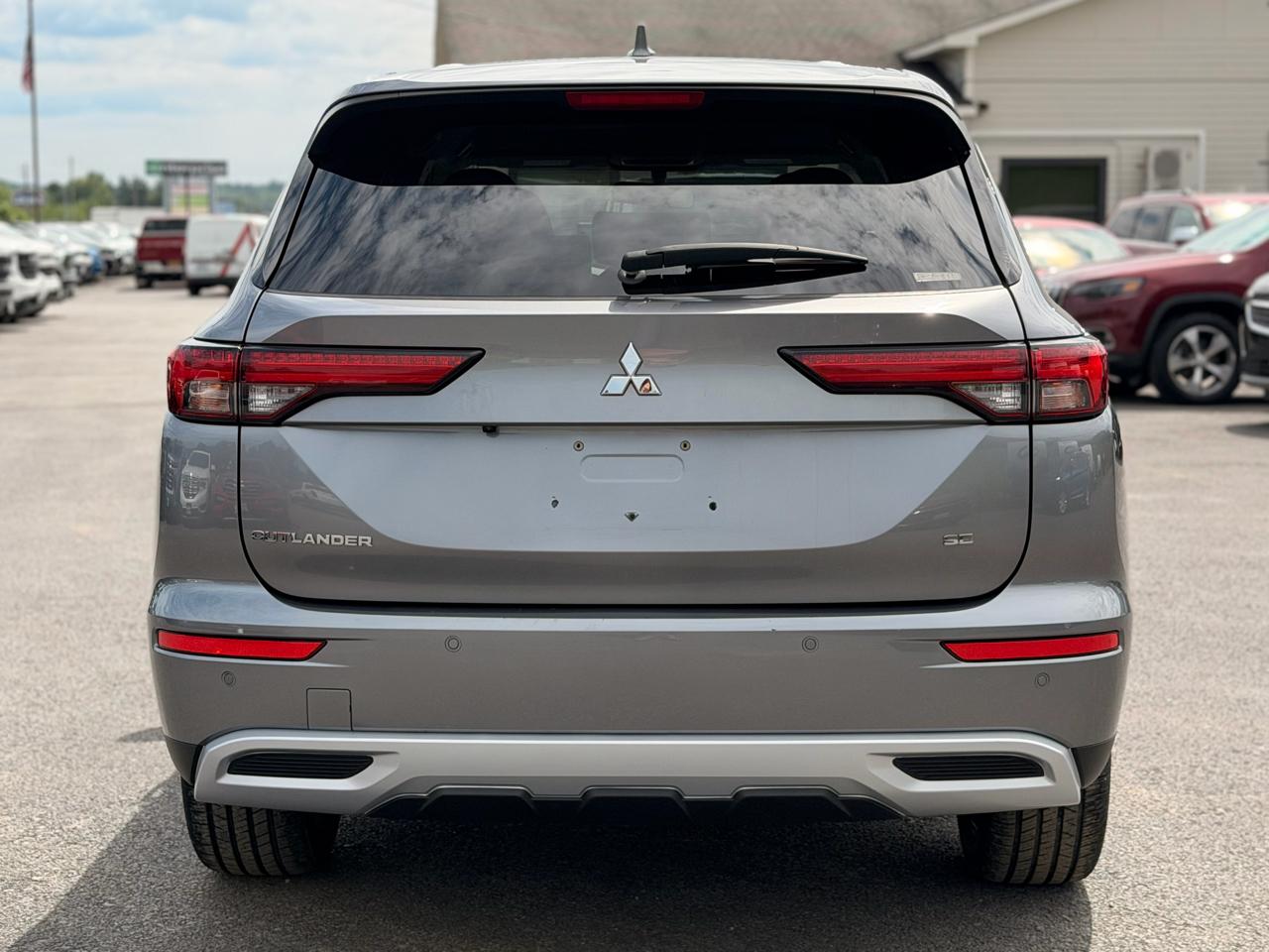 Mitsubishi Outlander SE 4WD 2023