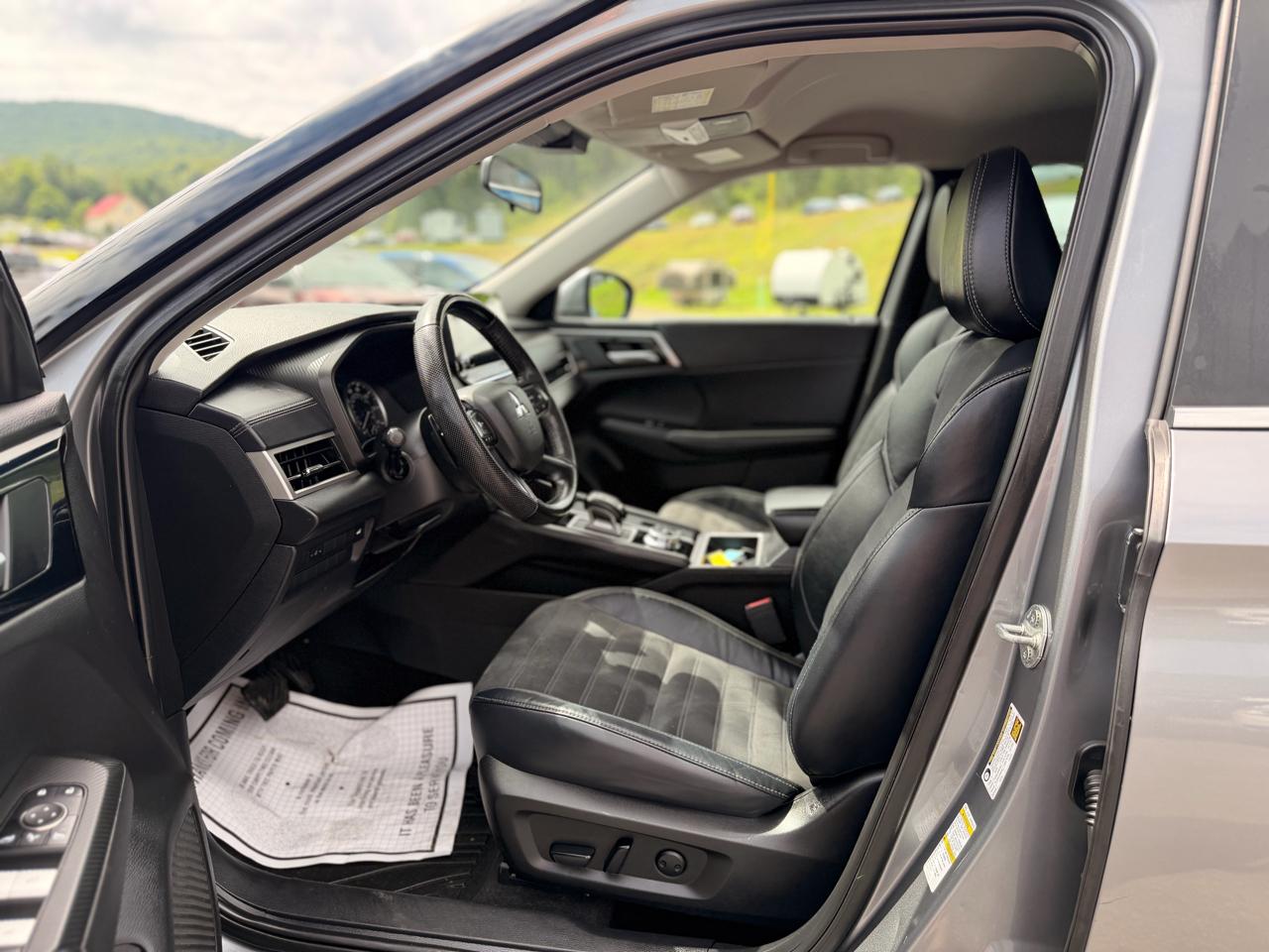 Mitsubishi Outlander SE 4WD 2023