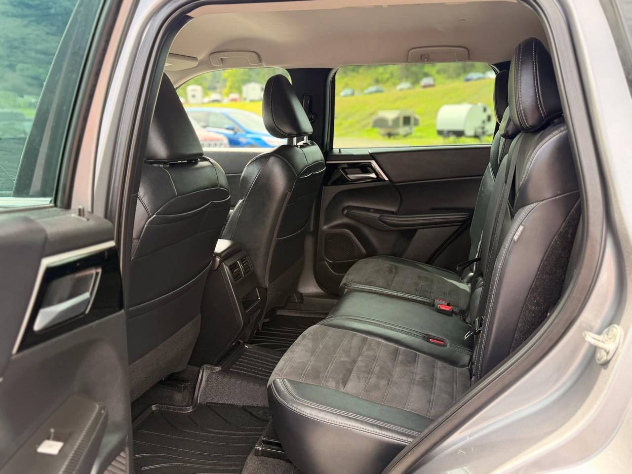 Mitsubishi Outlander SE 4WD 2023
