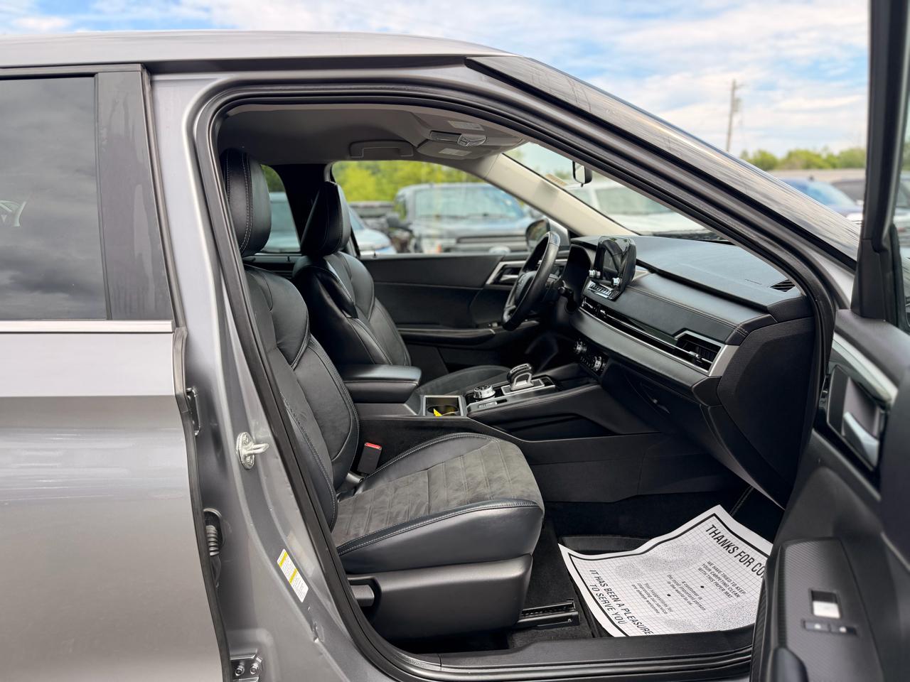 Mitsubishi Outlander SE 4WD 2023