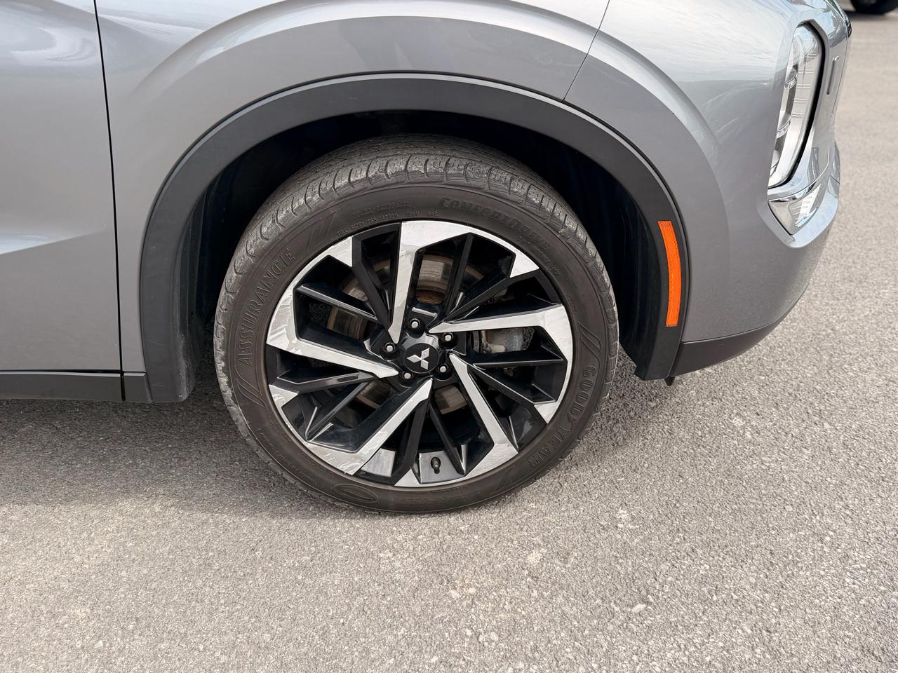 Mitsubishi Outlander SE 4WD 2023