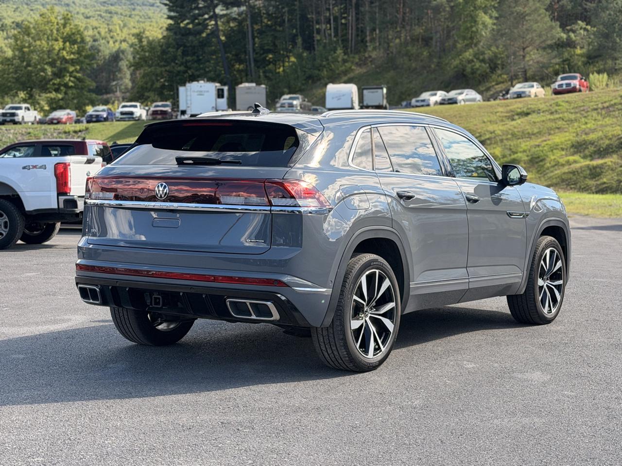Volkswagen Atlas Cross Sport SEL Premium R-Line 4MOTION 2024