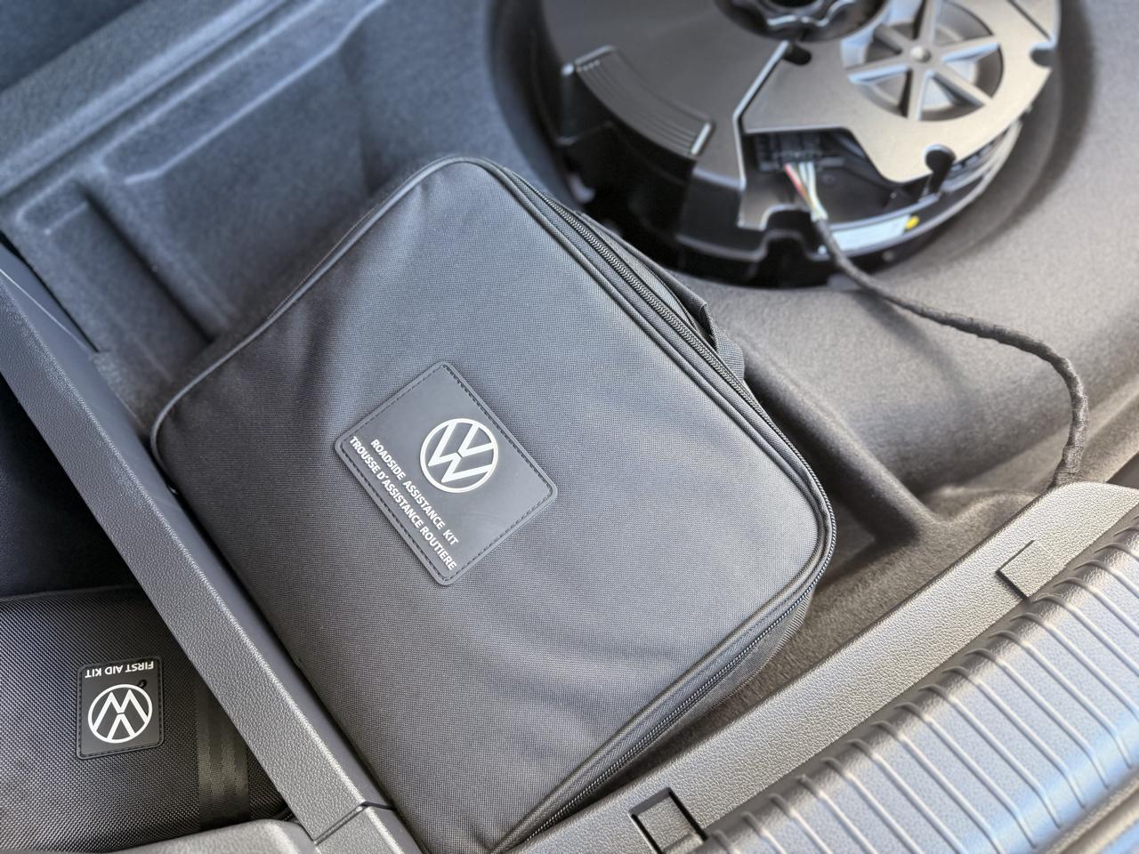 Volkswagen Atlas Cross Sport SEL Premium R-Line 4MOTION 2024