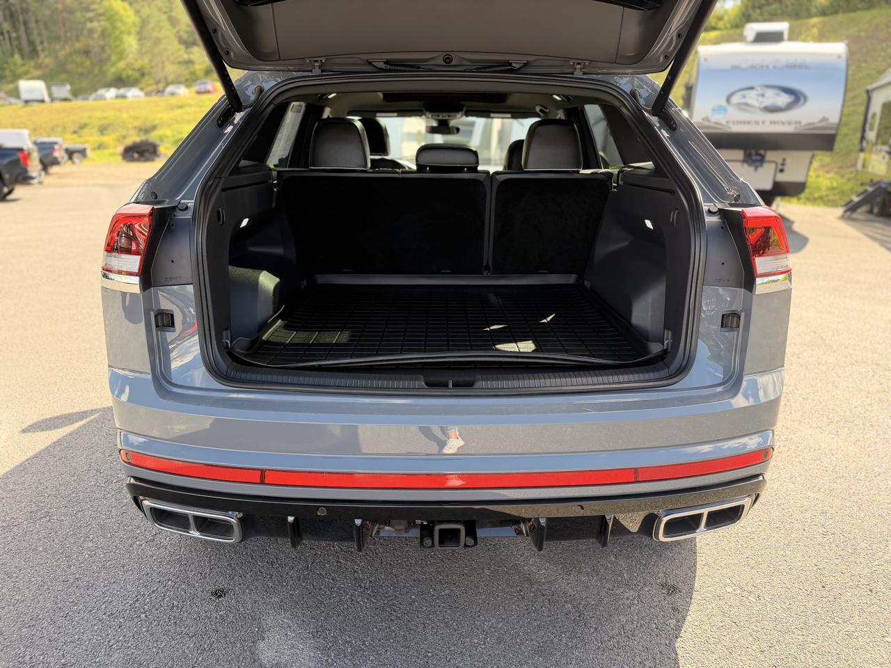 Volkswagen Atlas Cross Sport SEL Premium R-Line 4MOTION 2024