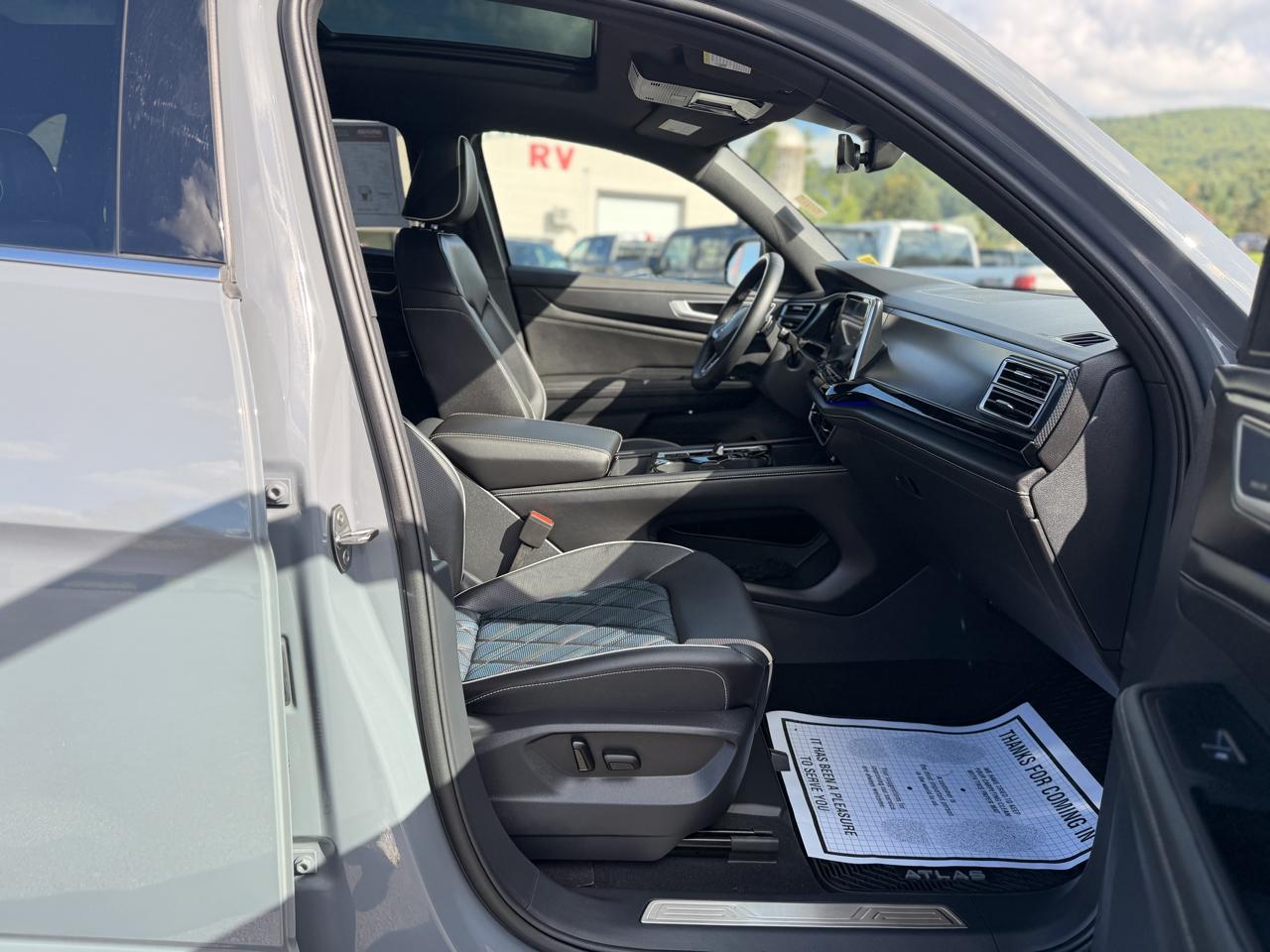 Volkswagen Atlas Cross Sport SEL Premium R-Line 4MOTION 2024