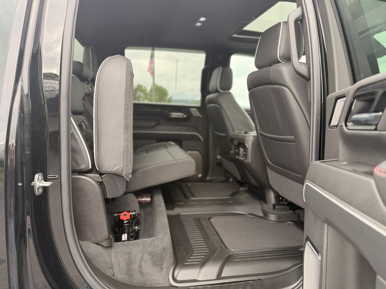 GMC Sierra 2500HD AT4X Crew Cab 4WD 2026