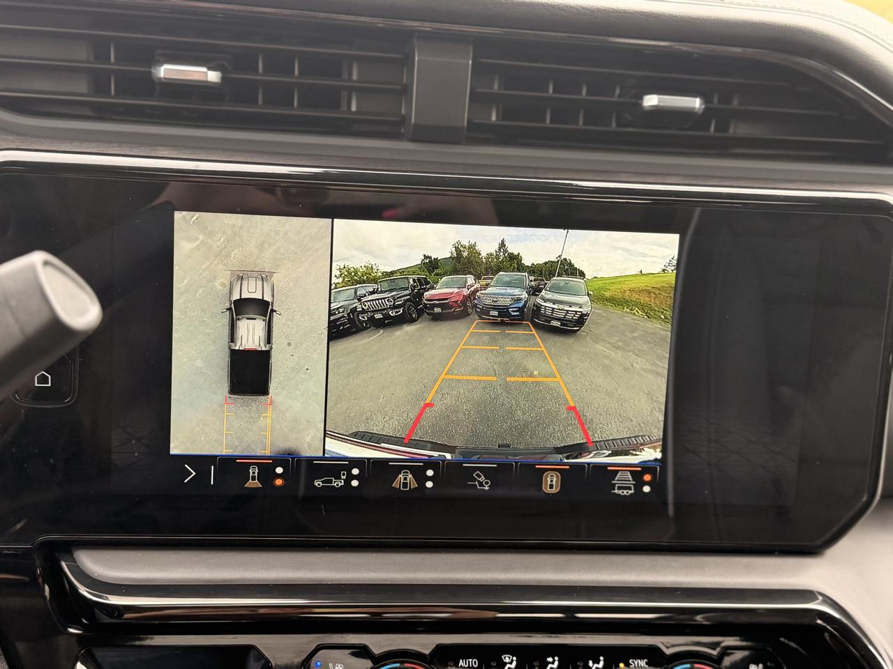 GMC Sierra 2500HD AT4X Crew Cab 4WD 2026