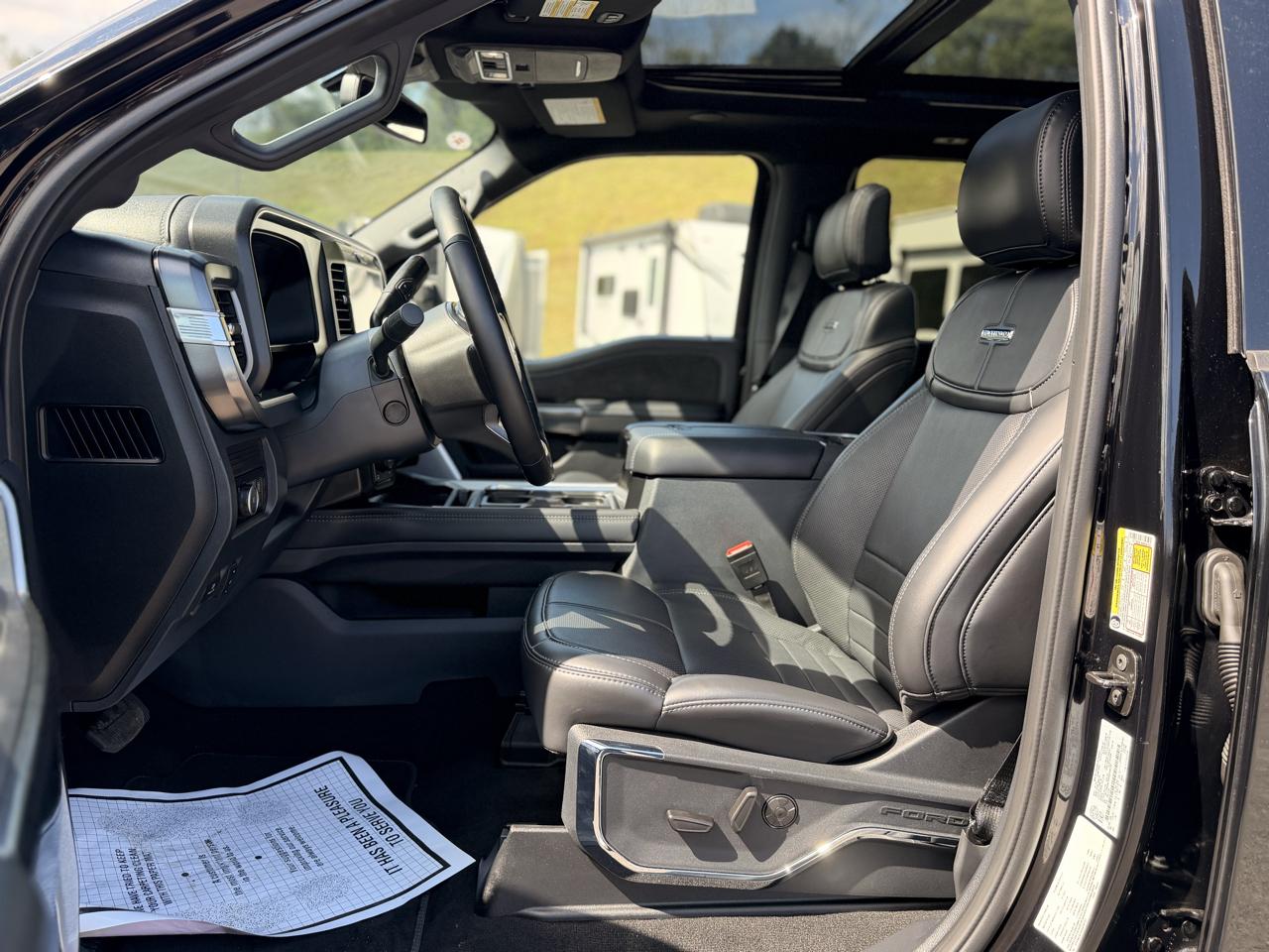 Ford F-250 SD Platinum Crew Cab 4WD 2025