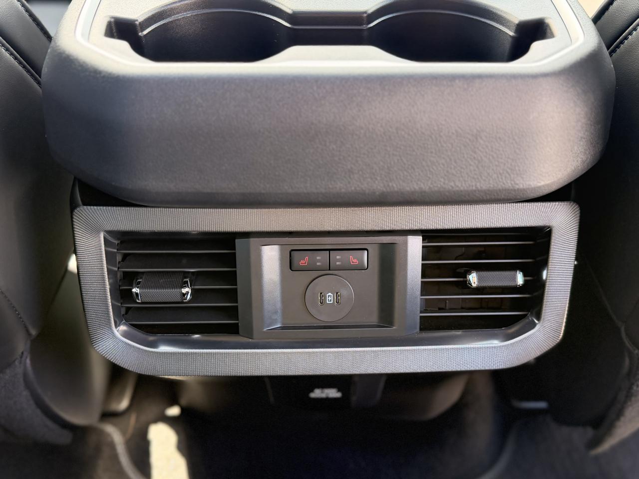 Ford F-250 SD Platinum Crew Cab 4WD 2025