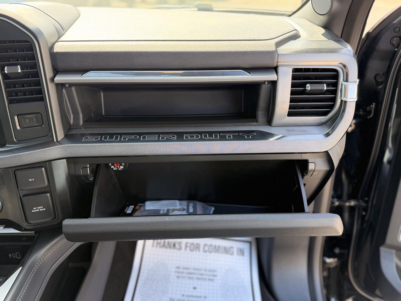 Ford F-250 SD Platinum Crew Cab 4WD 2025
