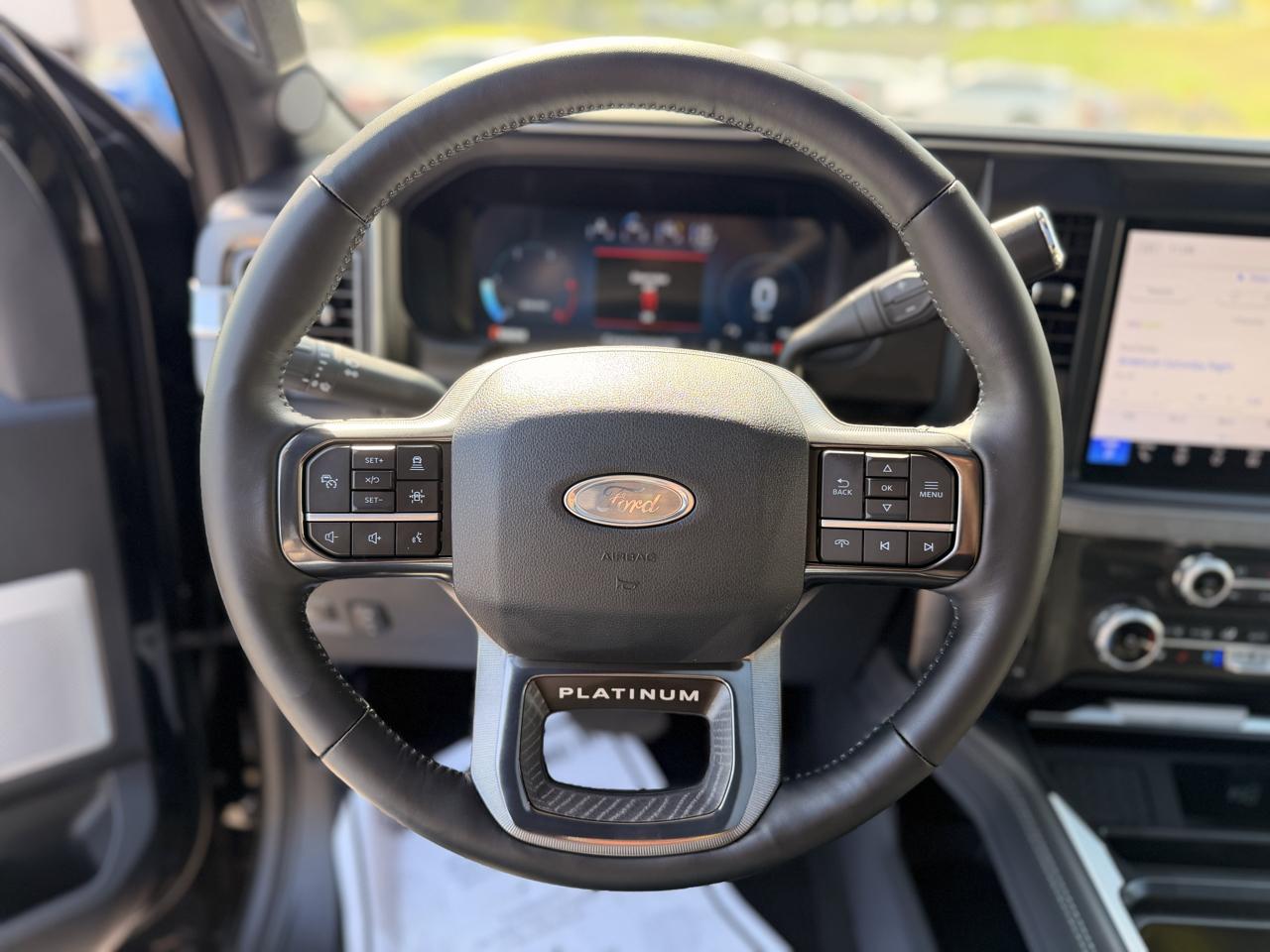 Ford F-250 SD Platinum Crew Cab 4WD 2025