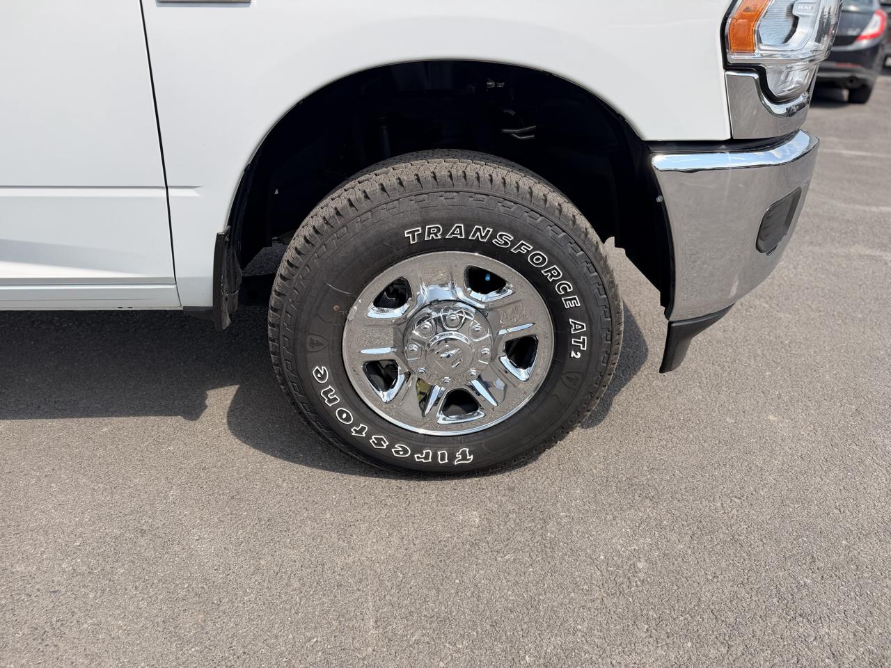 RAM 3500 Tradesman Crew Cab 4WD 2024