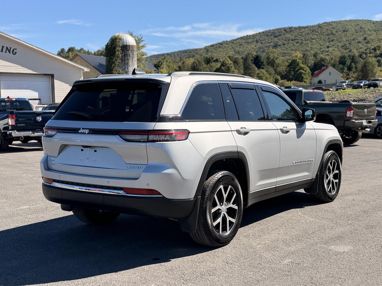 Jeep Grand Cherokee Limited 4WD 2025