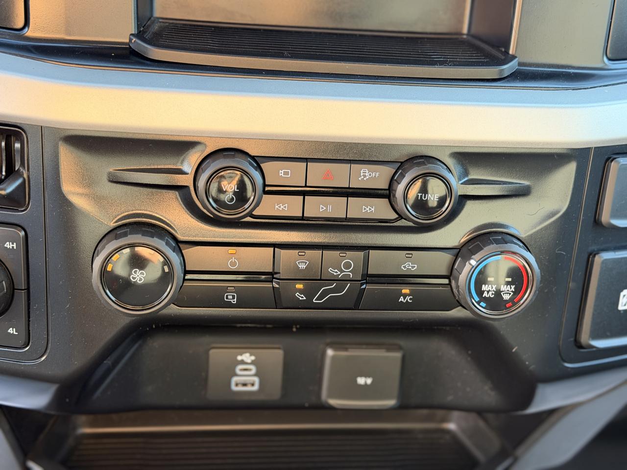 Ford F-250 SD  2025