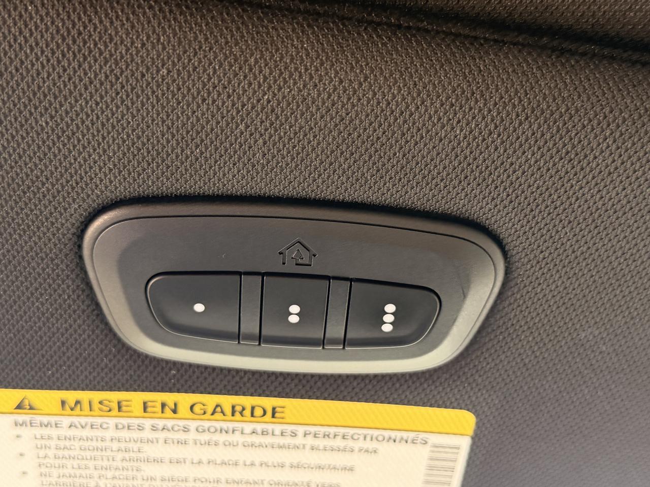 Chrysler Pacifica Select 2026