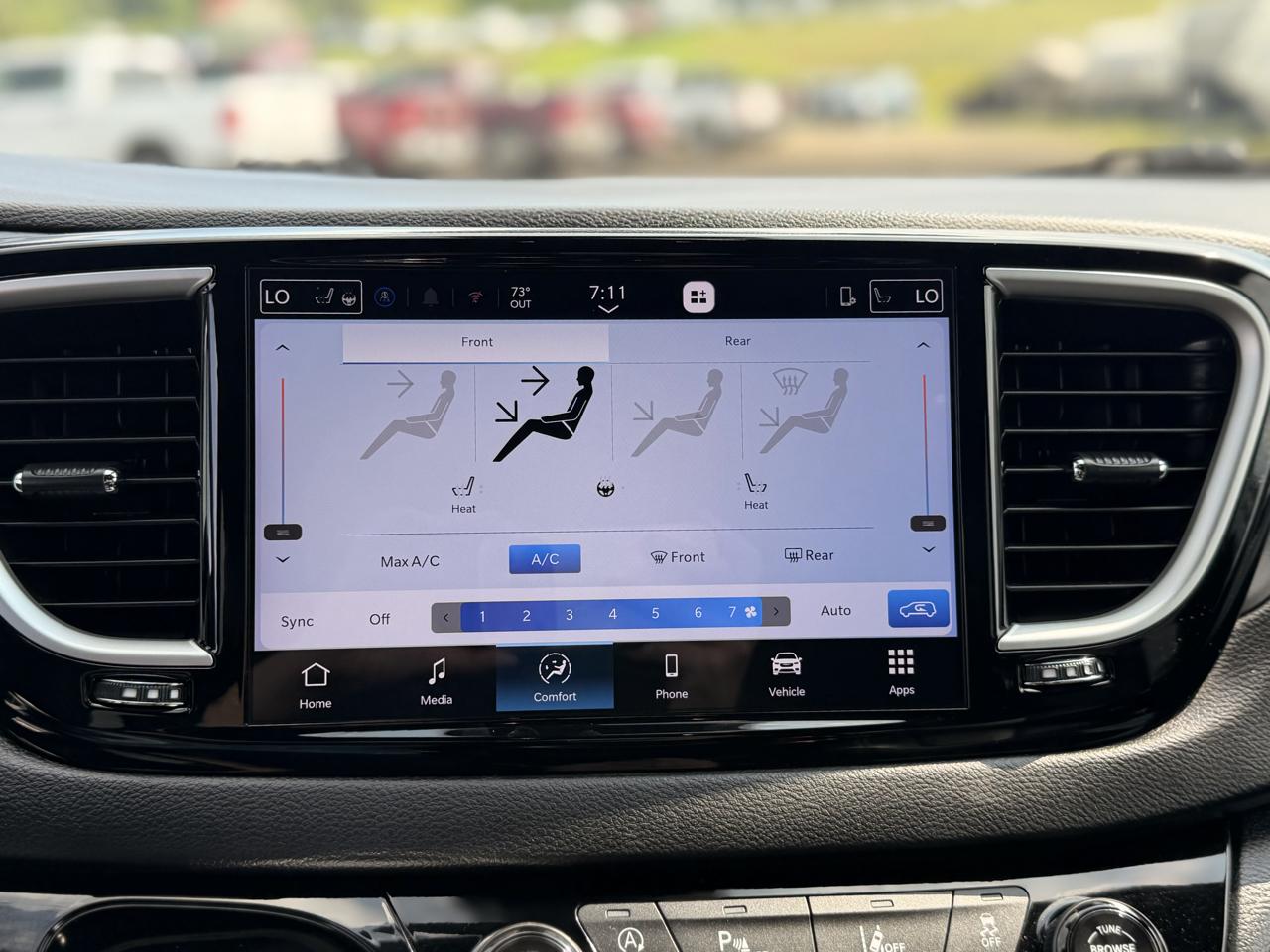 Chrysler Pacifica Select 2026