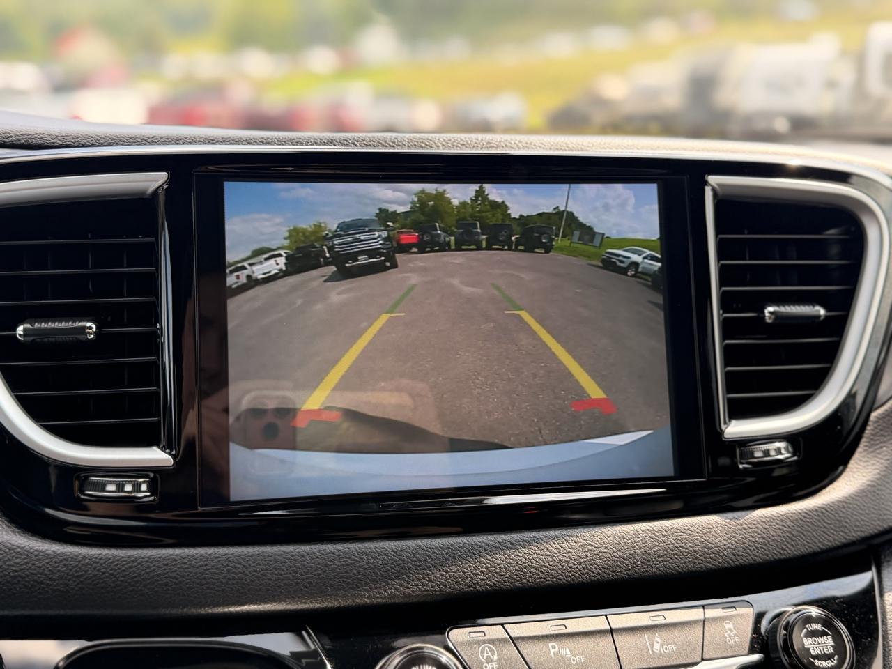 Chrysler Pacifica Select 2026